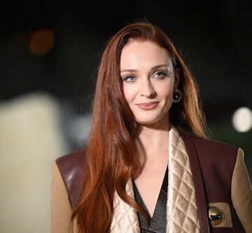 Sophie Turner Clears Up What She Meant When She Said "Single Mom"