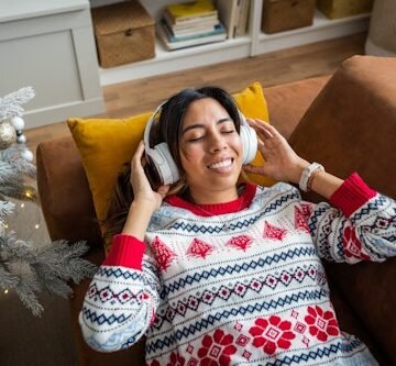 When Does Christmas Music Season Start? The Search Data May Shock You