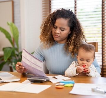 Moms Lose Average of $9,500 On Unpaid Maternity Leave