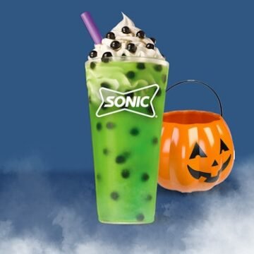 Sonic's New Halloween-Themed Slush Float Is Here & Full Of Fall Flavor