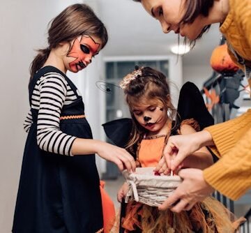 gettyimages-1419730745 Are “Healthy” Halloween Candy Swaps Really Better For Kids? An Expert's Answer