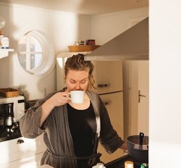 getty-1336631320 Why Do I Have A Sore Throat In The Morning? A Doctor Explains