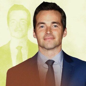 Ian Harding Reveals The Classic Holiday Movie That Scarred Him For Life