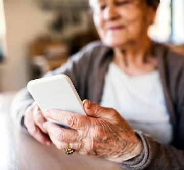 8 Apps To Help Kids Connect With Their Grandparents