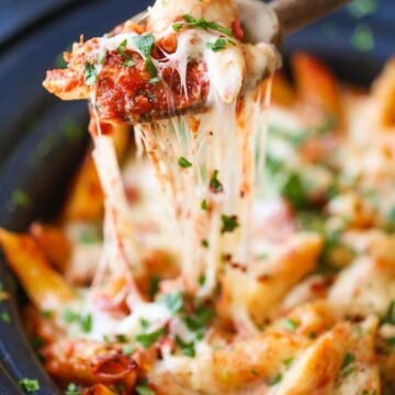slow-cooker-chicken-parmesan 11 Crockpot Chicken Dinners For High-Protein, Easy Weeknight Meals