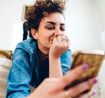 young-woman-with-short 11 People On When They Realized They Were Having An Emotional Affair