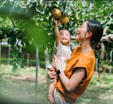 gettyimages-1640297549 I Asked 5 Stylish Moms, 'Seriously, How Do You Always Look Good?!'