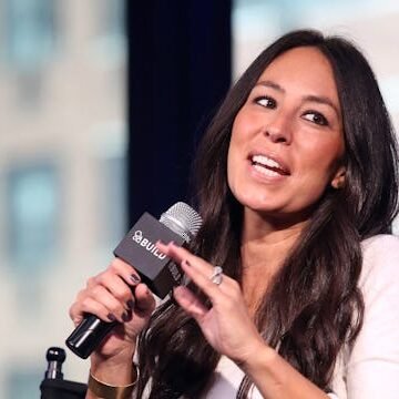 Joanna Gaines Uses A Tracking App To "Stalk" Her Four Teens
