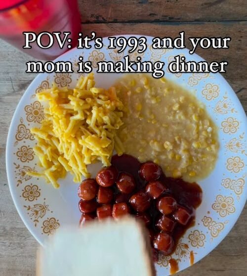 Melissa Tate's '90s Mom Meals Are A Beacon Of Love & Comfort On Instagram