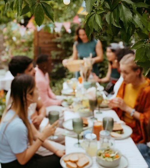 I Moonlighted As A Small Town Matchmaker & Here's What I Learned