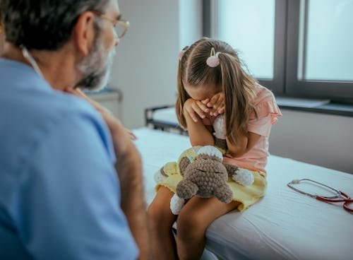 sad-girl-having-a Vitamin A Doesn't Cure Or Prevent Measles & It Can Make You Very Sick