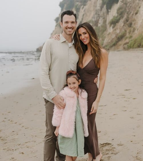 conrad-family-2 Aaron Carter’s Twin Sister Angel Is Rewriting The Carter Family Narrative