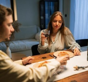 What Is "Floodlighting" In A Relationship & How Do You Recognize It?