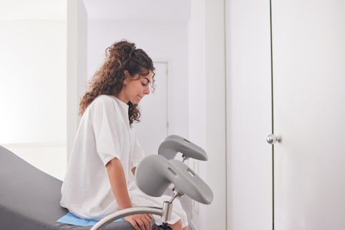 a-young-patient-in ACOG Is (Finally) Addressing IUD Insertion Pain With New Guidelines