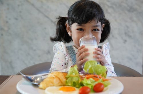 asian-little-child-girl House Republicans Want To Change SNAP Benefits For Children Over 7