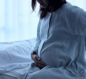 getty-2211576933 Border Patrol Agents Posted In Maternity Ward To Deport Pregnant Woman