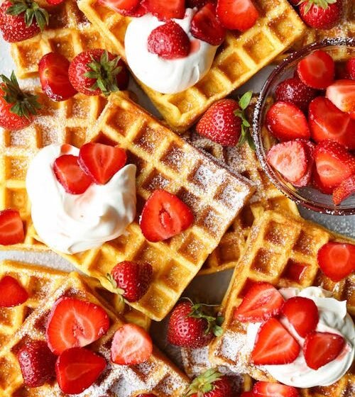 12 Mother's Day Breakfast & Brunch Recipes To Serve Mom In Bed