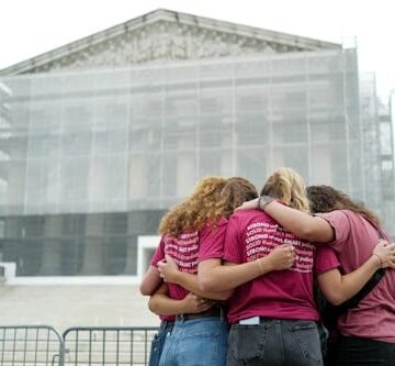 a-group-of-women SCOTUS Rules States Can Block Funding To Planned Parenthood