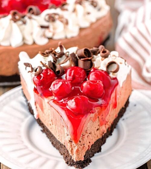 13 Simple & Nostalgic Father's Day Desserts, From Classic Pies To No-Bake Treats