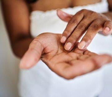 gettyimages-2202814925 Would You Try “Vabbing”? TikTok’s Favorite DIY Perfume Trend Explained