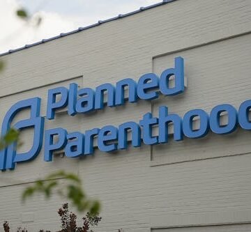 st-louis-mo-may Abortion Clinics Are Closing Across The Country & Not Just In Red States