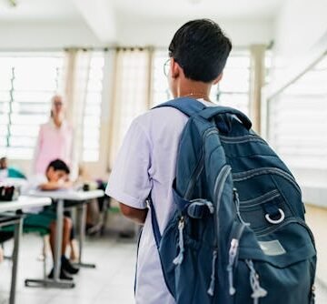 Is It OK To Teach My Kid They Don't Have To Be Friends With Everyone?