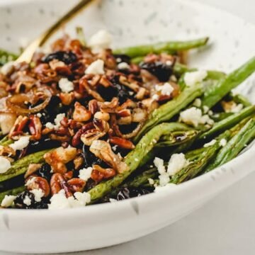 10 Easy Green Bean Recipes For Snazzy Sides & Tasty One-Pot Dinners