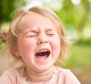 little-girl-crying-cry Are All Feelings Actually Valid? This Mom Says No