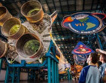 19 Out-Of-This-World Astrotourism Trips To Share With Your Space-Obsessed Kid
