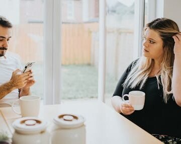 7 Silent Ways Men Check Out Of Marriages